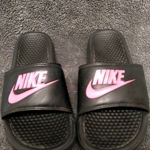Nike Women's Slides Sz 8